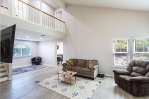 تلفزيون ذكي، مشغل دي في دي