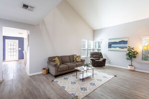 تلفزيون ذكي، مشغل دي في دي