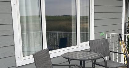 Charming Country Farmhouse near Lethbridge