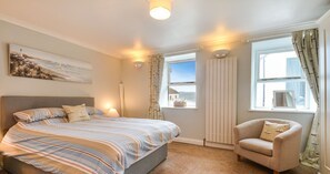 3 soverom, strykejern/-brett, wi-fi (inkludert) og sengetøy