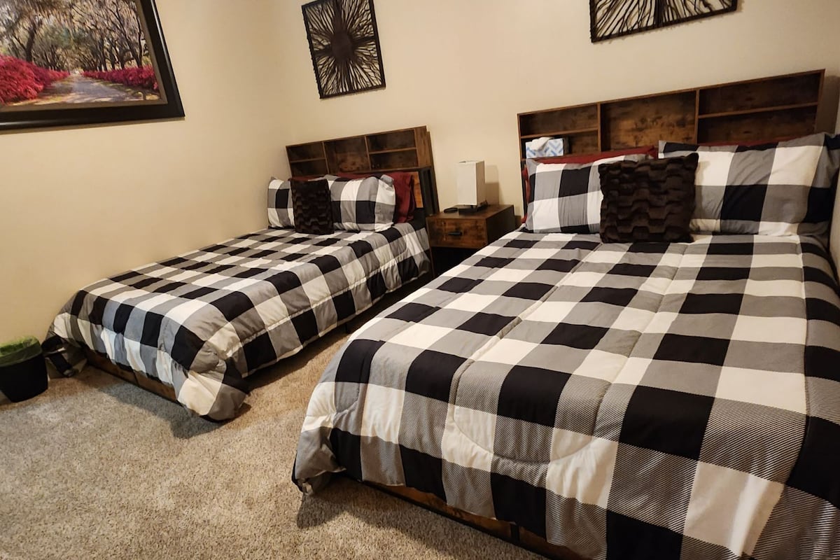 1 bedroom, premium bedding, pillow-top beds, individually decorated