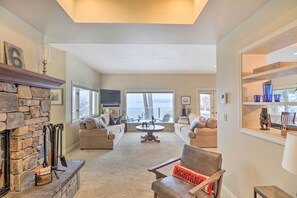 TV, fireplace, books - Peaceful Lakeside Retreat w/ Deck & Amazing Views! (Lakeside)