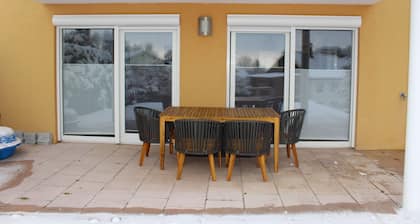 Bright, friendly apartment perfect starting point for excursions