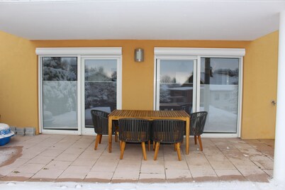 Bright, friendly apartment perfect starting point for excursions