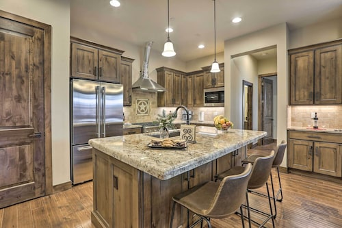 1/2 Mi to Dtwn: Golden Gem w/ Patios!
