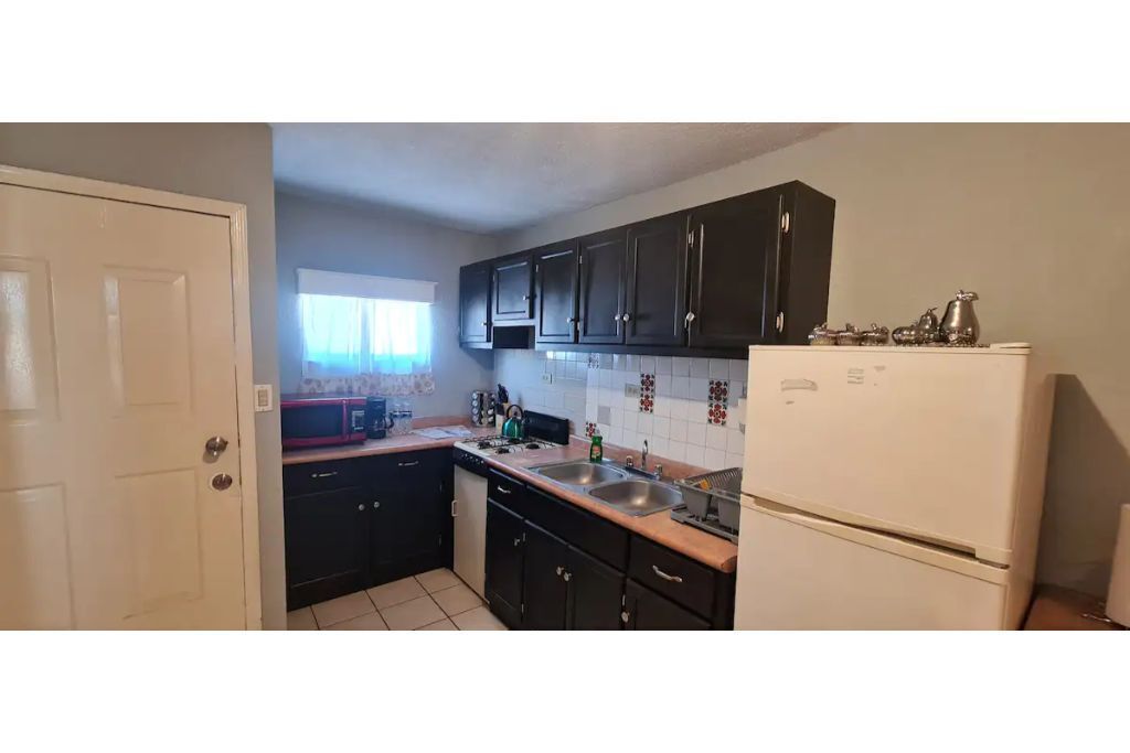 Fridge, oven, stovetop