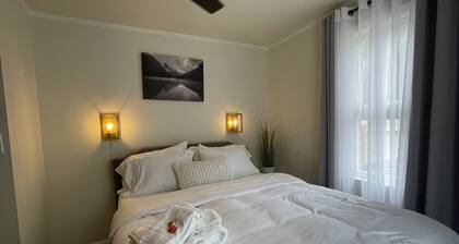 Trotters Cottage-Close to Bruces Field and Downtown