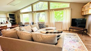 Unclassified image, 4 of 22, button - Spacious, private and peaceful 1st floor Apartment on Fly Creek  (Fly Creek)