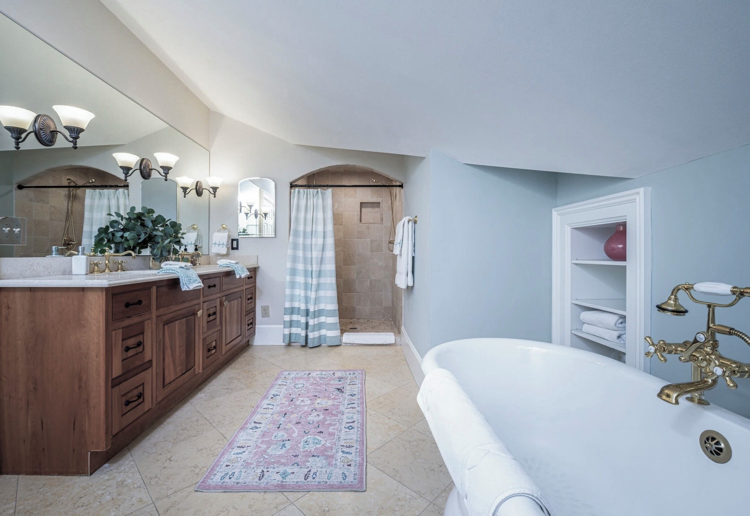 Suite – superior | Bad | Designertoalettartikler, hårføner, badekåper og håndklær