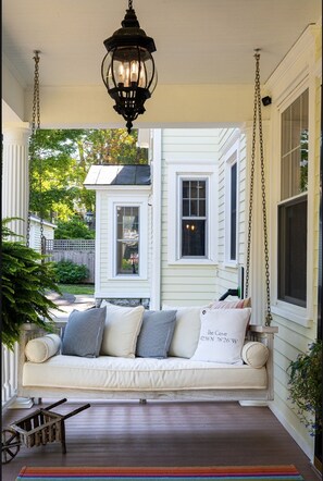 Exterior detail - 34 State (Skaneateles)