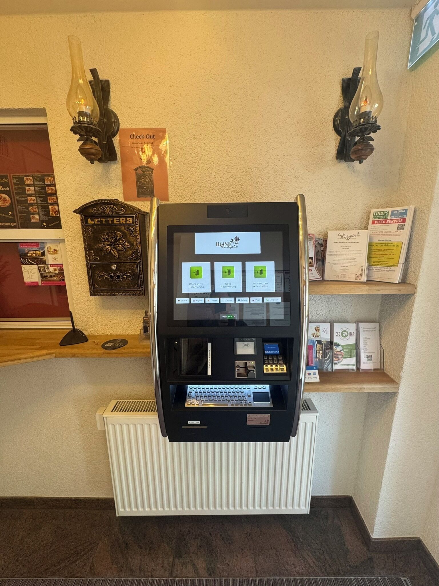 Check-in/check-out kiosk