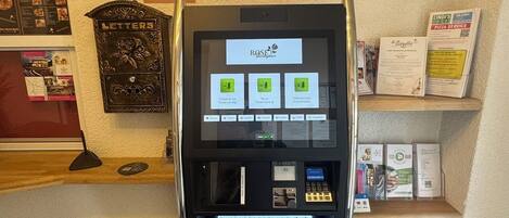 Check-in/check-out kiosk