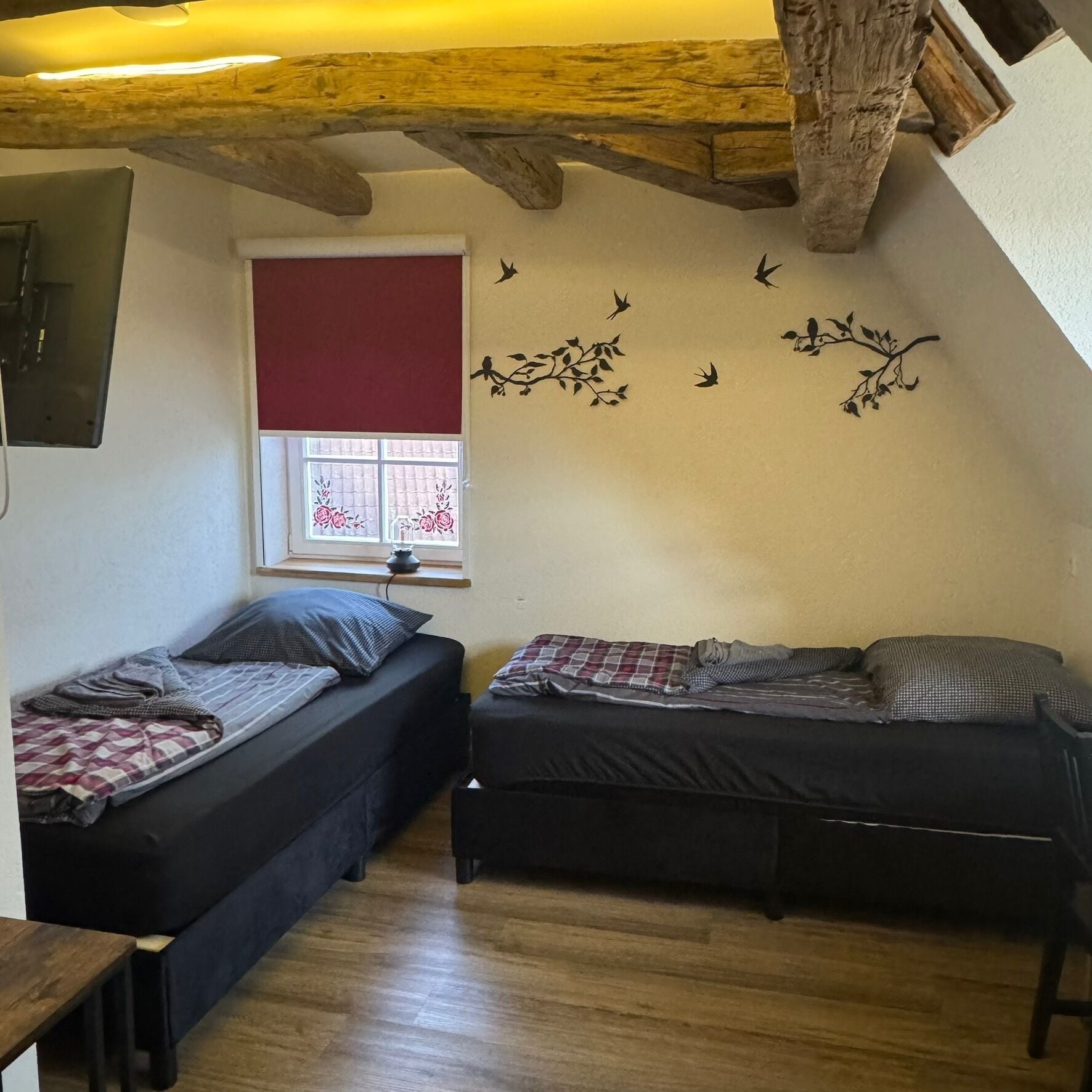 2-person room with private bathroom & kitchenette