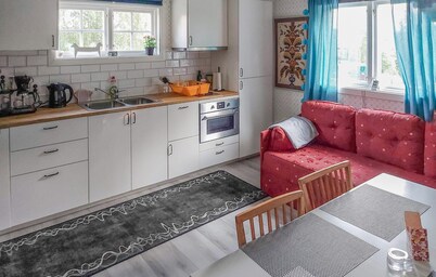 Cozy home in Smedjebacken with WiFi