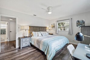 4 habitaciones, escritorio, tabla de planchar con plancha y wifi gratis