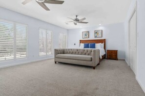 5 bedrooms, iron/ironing board, WiFi, bed sheets