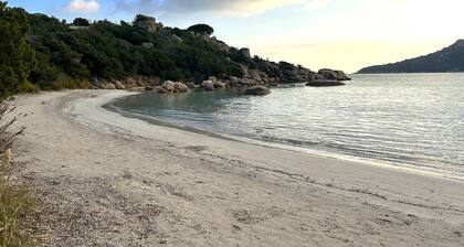 Mini-villa à 1 minute de la plage de Santa Giulia