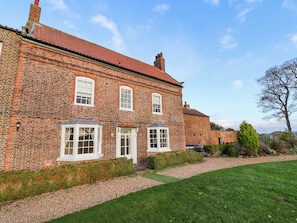 Cottage | Interior - Manor House (York)
