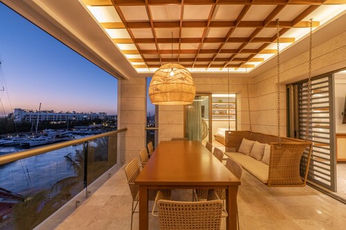 Cancun 2 Bedroom Luxury Vila with Marina View