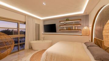2 bedrooms, travel crib, WiFi (free), bed sheets