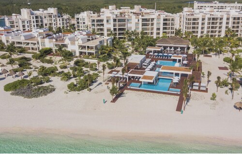 Cancun 2 Bedroom Luxury Vila with Marina View