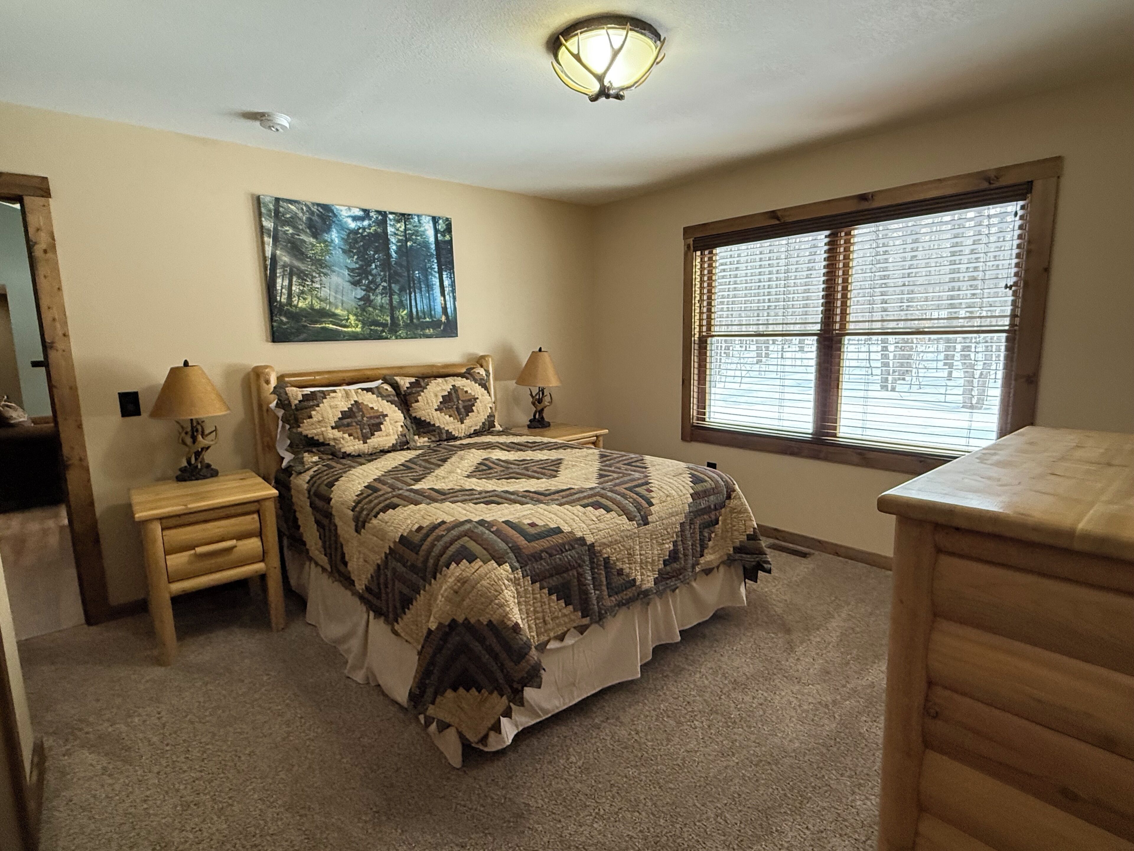 3 bedrooms, iron/ironing board, free WiFi, bed sheets