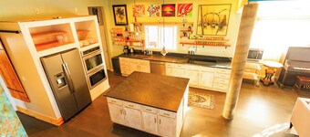 Denver Oasis [HotTub/Pets/420]