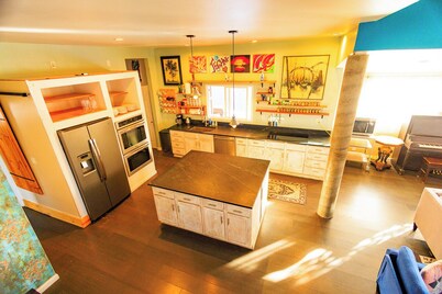 Denver Oasis [HotTub/Pets/420]