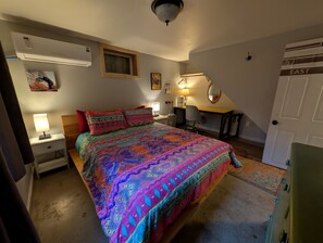 5 bedrooms, desk, iron/ironing board, free WiFi - Denver Oasis · 5BR · 7-Seat Hot Tub · Sleeps 16 (Denver)