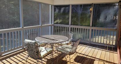 Spacious home in quiet rural setting close to Blue Ridge Parkway