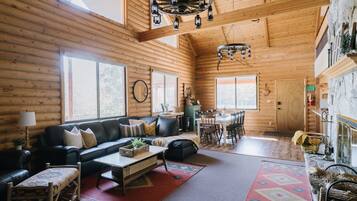 智能电视、壁炉、乒乓球