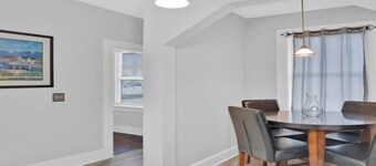 Cozy Historical 1 Bedroom Apartment