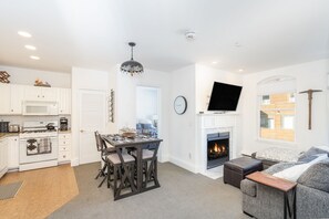 Interior - Stunning Views, Perfect Location! (Telluride)