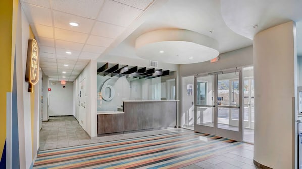 Lobby - Motel 6 Highland, CA – San Bernardino – East (Highland)