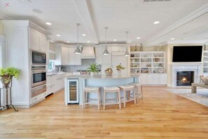 Private kitchen - Dream Beach House packed with Style, Comfort, and Convenience (Mantoloking)