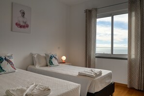1 chambre, fer et planche Ă repasser, Wi-Fi gratuit, draps fournis
