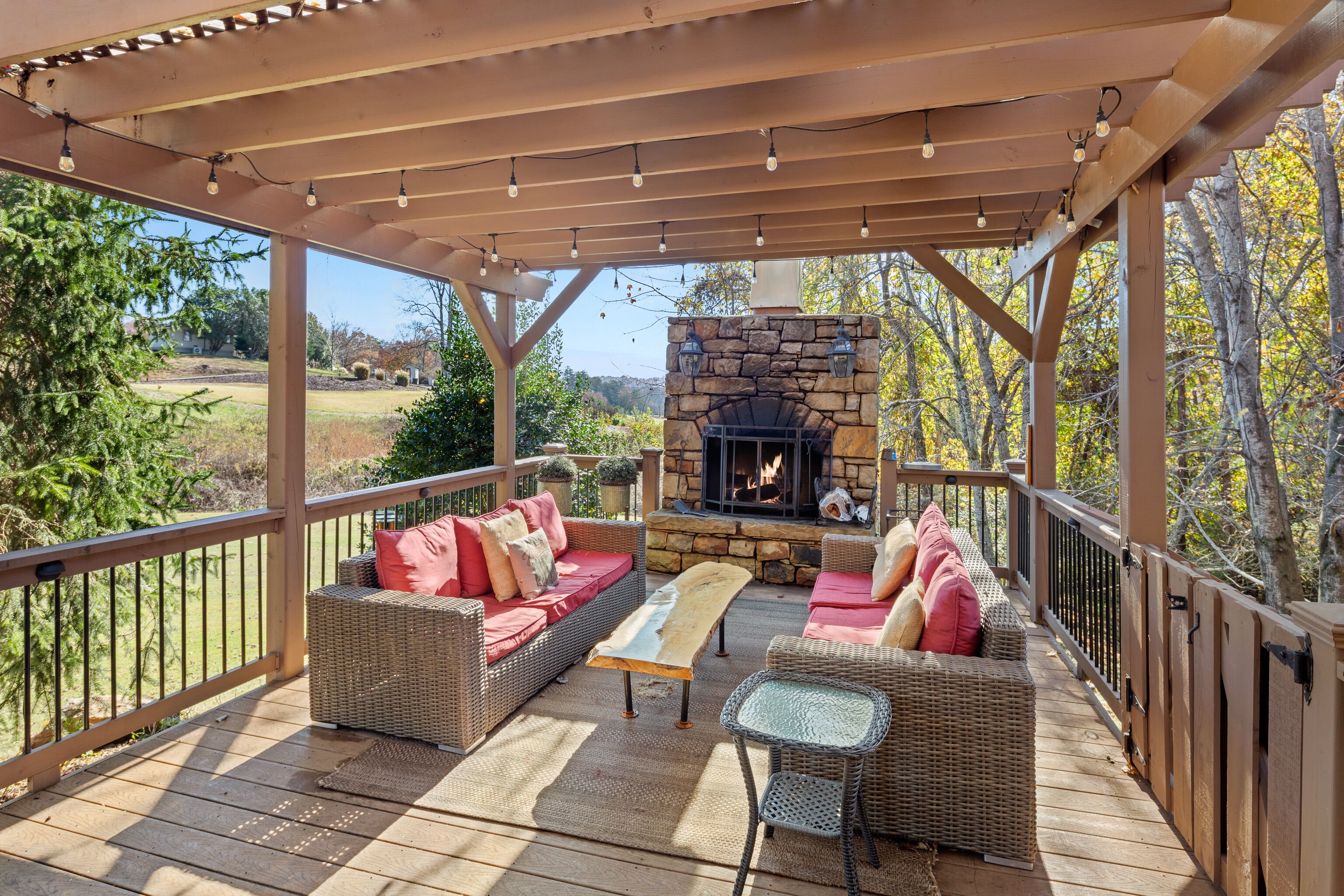 Sheepnose Valley - On Golf Course at Rumbling Bald Resort - Mr Lake Lure Vacation Rentals