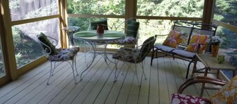 Cosy cottage close to N. Conway center