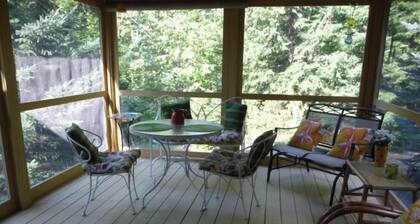 Cosy cottage close to N. Conway center