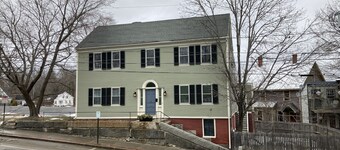 Hilltop Hideaway - Downtown Belfast