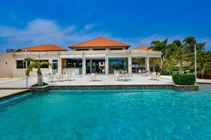 Studio (2 Bedrooms) | Property amenity