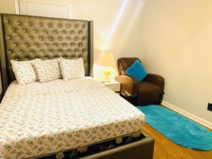 5 bedrooms, WiFi, bed sheets