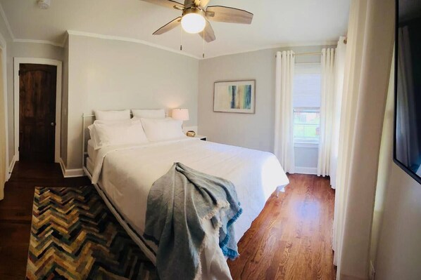 4 bedrooms, iron/ironing board, travel cot, free WiFi