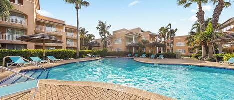 Apartment (3 Bedrooms) | Front of property