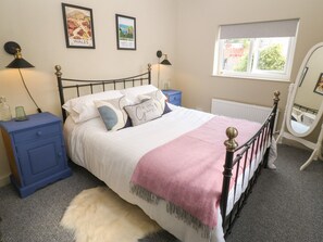 2 habitaciones, decoración personalizada y muebles diferentes