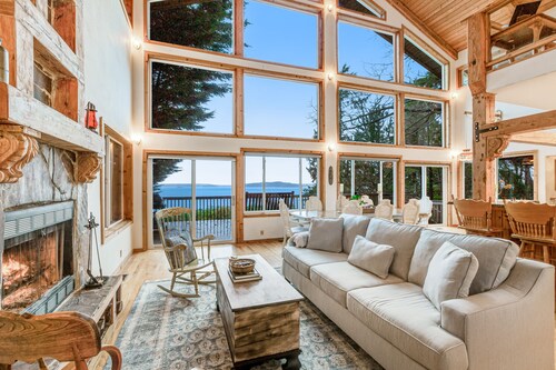 Lovely, open home with water views, scenic deck, & 2 fireplaces - near Seattle