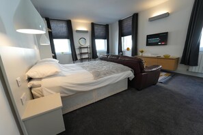 1 室のベッドルーム、アイロン / アイロン台、WiFi、ベッドシーツ