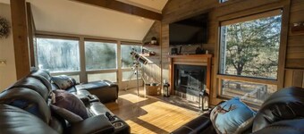 Cozy Home secluded in the Wildlife Preserves