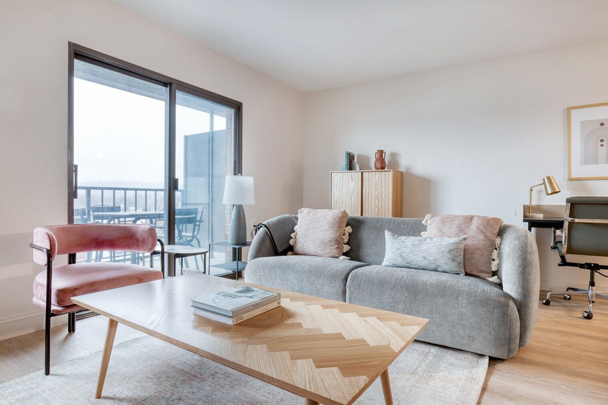 Charming Allston 2BR, nr Boston U & Green Line, by Blueground