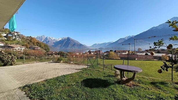 Property grounds - Apartment lake view, garden and parking - A15 (Domaso)
